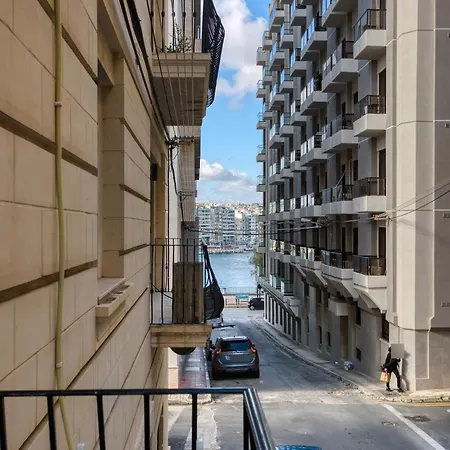 Cosy 2br With Balcony In The Heart Of By 360 Estates * Sliema