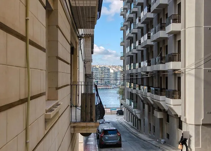 Cosy 2br With Balcony In The Heart Of By 360 Estates * Sliema