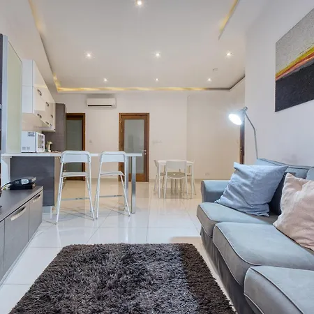 Cosy 2br With Balcony In The Heart Of By 360 Estates Lägenhet Sliema