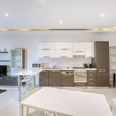 Cosy 2br With Balcony In The Heart Of By 360 Estates * Sliema