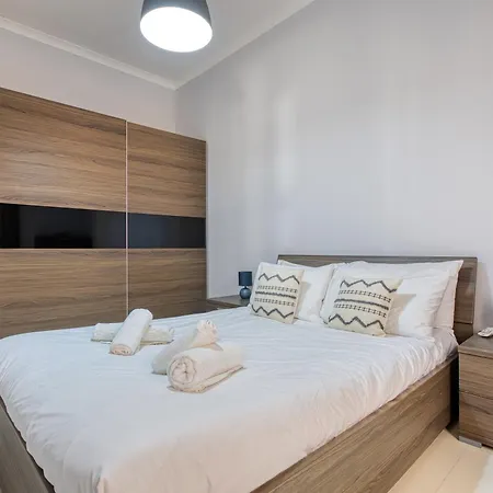 Cosy 2br With Balcony In The Heart Of By 360 Estates Appartement Sliema