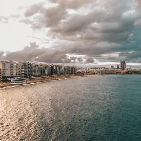 Cosy 2br With Balcony In The Heart Of By 360 Estates 公寓 *