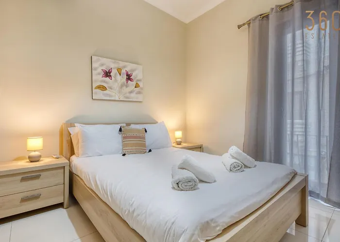 公寓 Cosy 2br With Balcony In The Heart Of By 360 Estates *