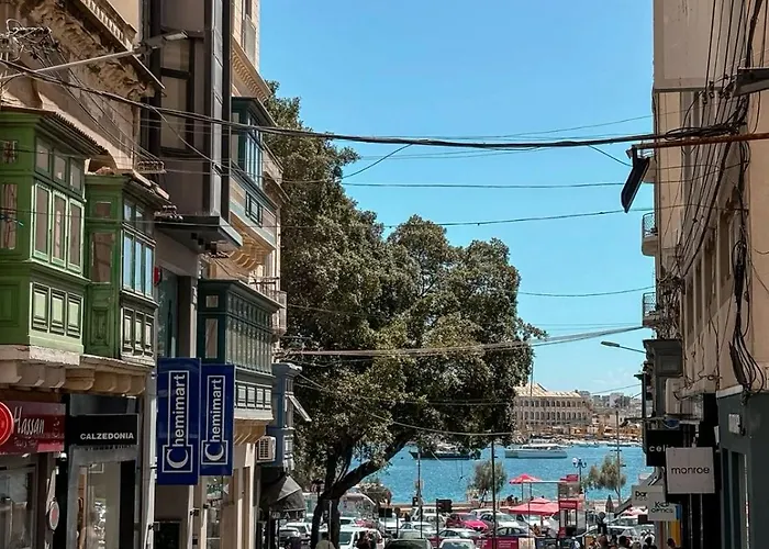 公寓 Cosy 2br With Balcony In The Heart Of By 360 Estates